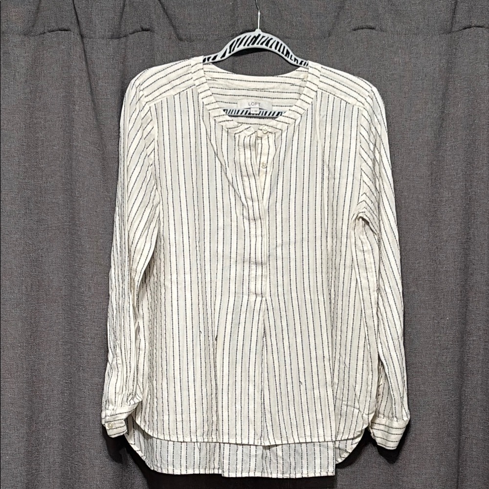 LOFT White Gray Buttoned Blouse with Mandarin Collar